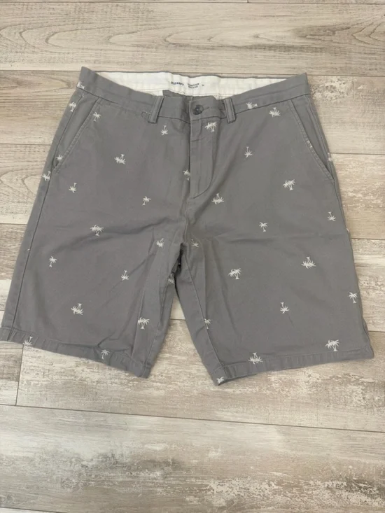 Old Navy Men’s Gray Palm Embroidered Flat-Front Shorts - Ultimate Slim size 34 - Picture 1 of 4